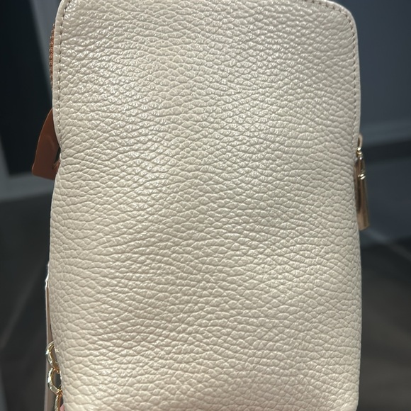 NWT Valentina Leather Crossbody Shoulder BAG/Phone Case Purse - Picture 11 of 13